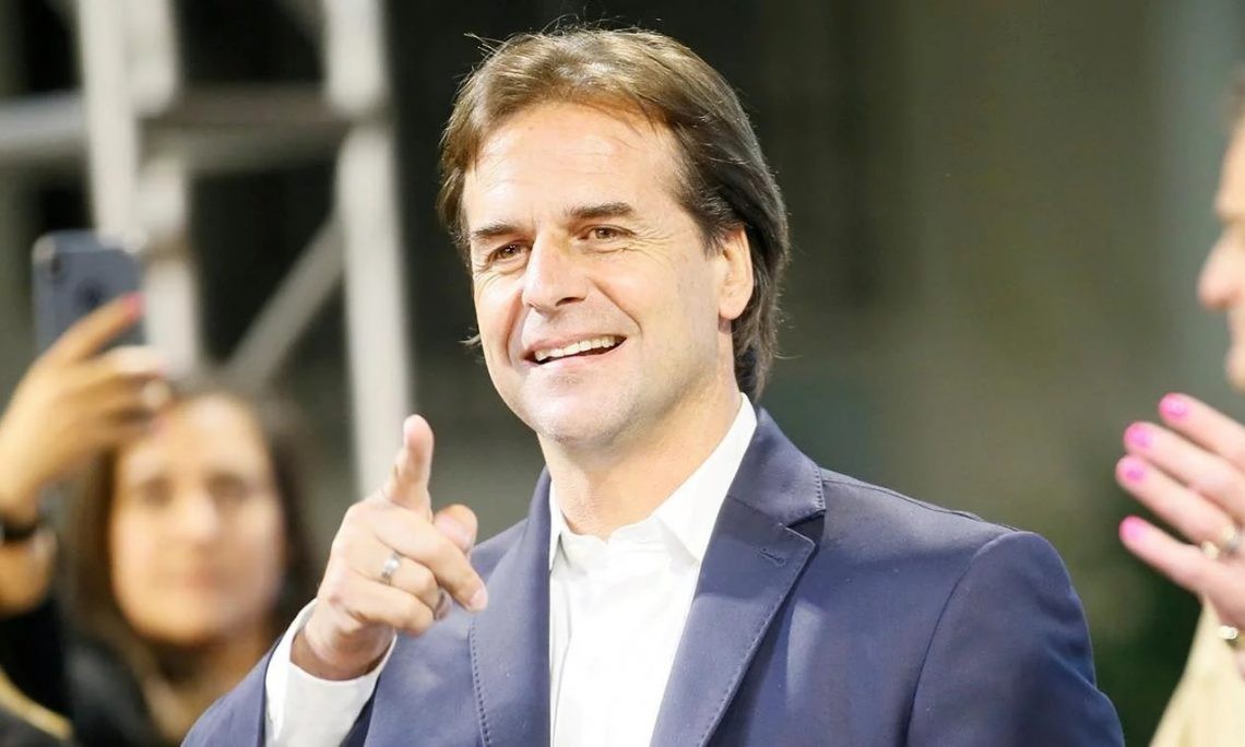 Lacalle Pou quiere seducir a 100.000 argentinos para que se muden a Uruguay | Política