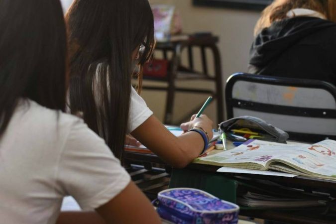 Comenzó la aplicación del "Legajo Único de Estudiantes" en la Ciudad | Actualidad