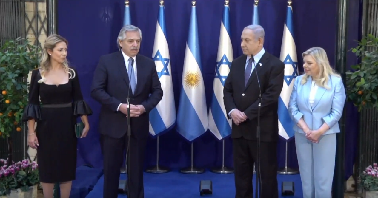 Alberto con Netanyahu: "Nuestro compromiso sobre la verdad de lo que pasó en la AMIA es absoluto" | Política