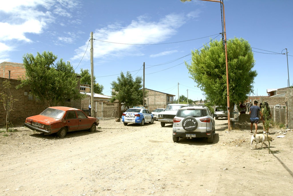 Macabro parricidio en Zapala: decapitaron al padre en la calle | Actualidad