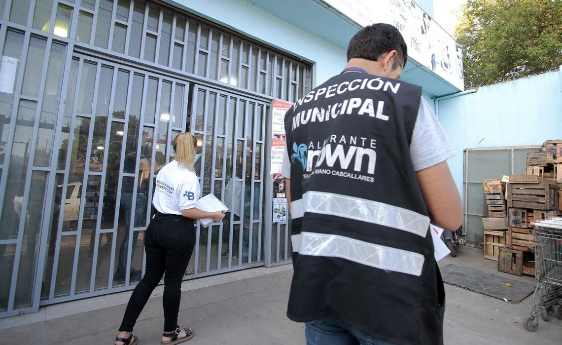 Tarjeta Alimentar: clausuran comercios que aplican recargos a compras | Actualidad