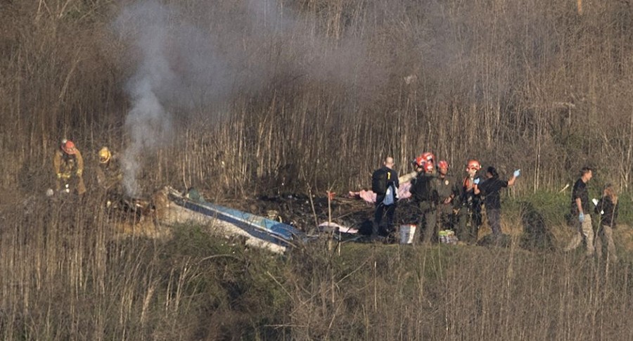 Video documento: las imágenes del helicóptero de Kobe Bryant volando en círculos bajo una espesa neblina | Deportes