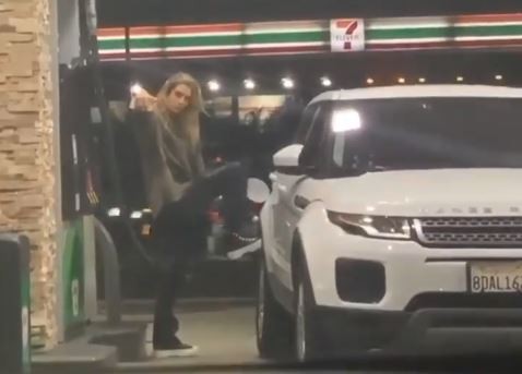 Desopilante: la cuenta de Instagram que muestra el detrás de cámara de las mejores fotos en las redes | Redes