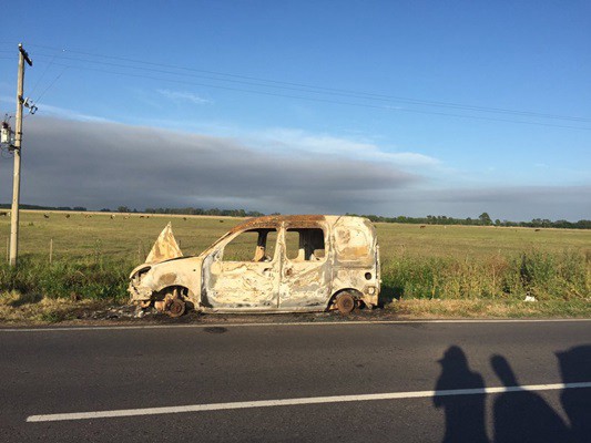 Encuentran una camioneta incendiada | Actualidad