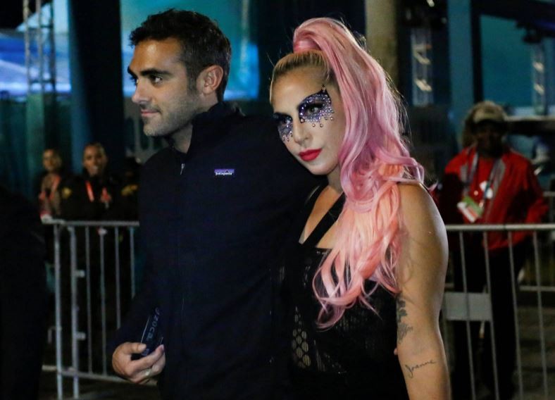 Lady Gaga presentó a su novio novio, Michael Polansky, en la celebración del Super Bowl | Espectáculos