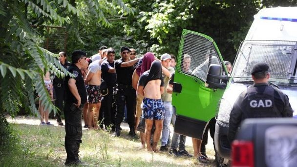 Primer cruce de uno de los rugbiers y un guardiacárcel: "Yo te pago el sueldo, hacé lo que te digo porque sos mi empleado" | Actualidad