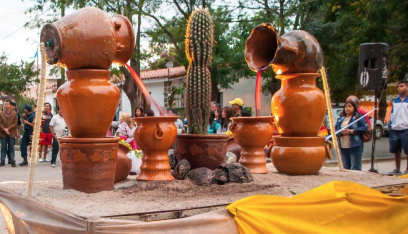 Insólito: en Salta crearon una fuente de vino tinto completamente gratis | Curiosidades