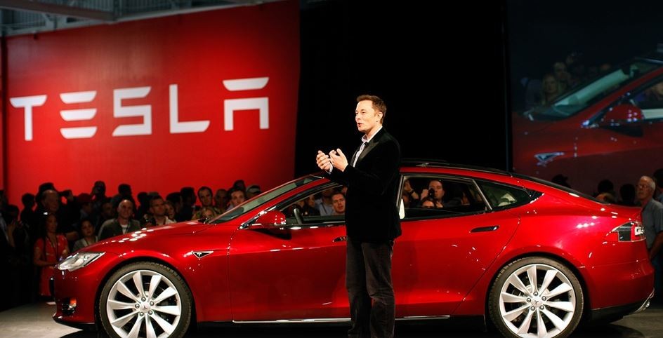 Elon Musk busca personal para trabajar en Tesla por Twitter y no pide título universitario | Tecno
