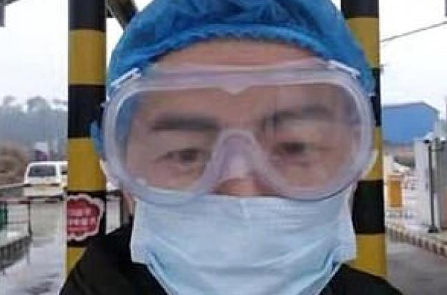 Murió un médico que trabajó 10 días sin dormir en la lucha contra el coronavirus | Internacionales