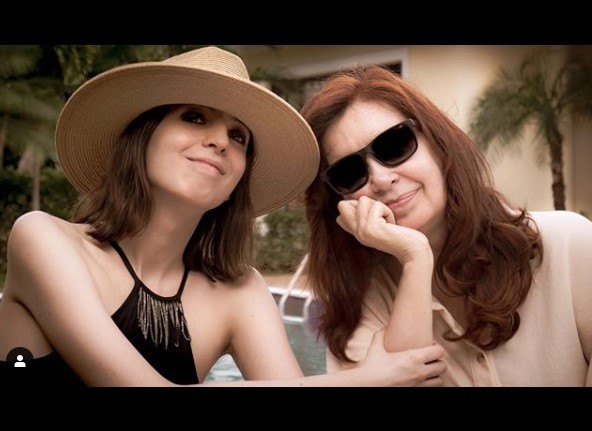 Desde Cuba, Florencia Kirchner abrió una cuenta de Instagram | Política