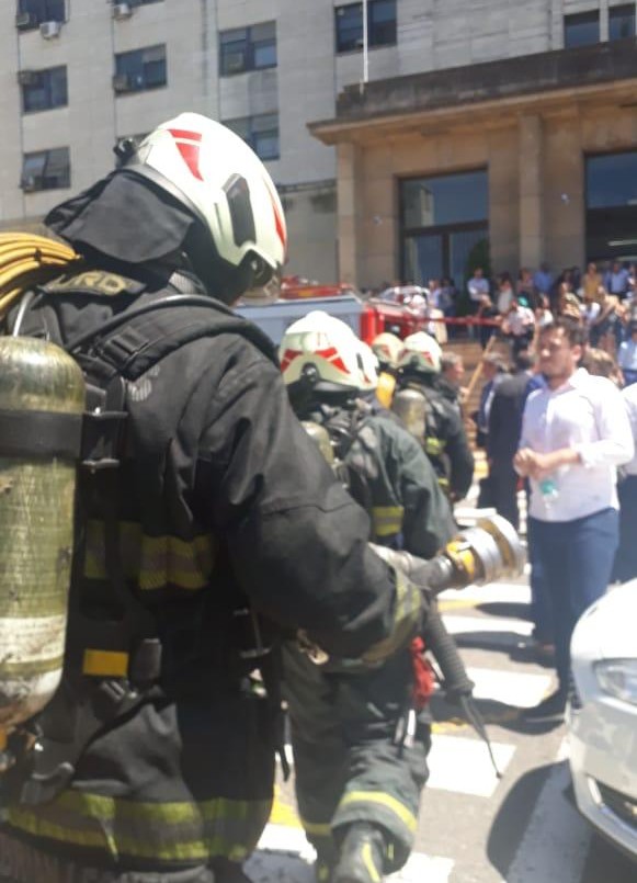 Evacuaron Comodoro Py por un principio de incendio | Actualidad