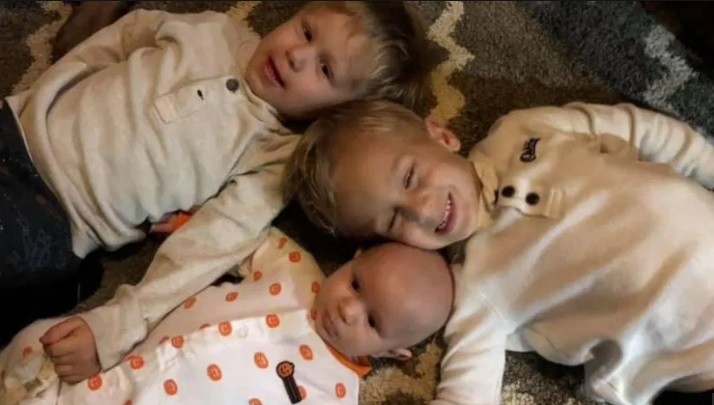 Desgarrador: tres hermanitos luchan contra un mismo raro cáncer infantil | Internacionales