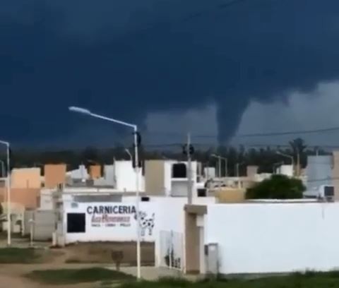 VIDEO: tornado afectó a un poblado rural cerca de Las Varillas | Actualidad