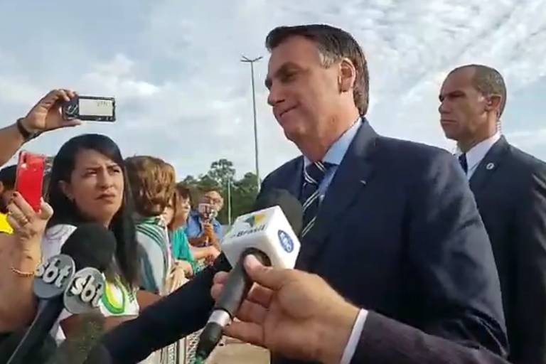 Insulto sexista de Bolsonaro a la periodista que investigó fake news en su campaña electoral | Internacionales