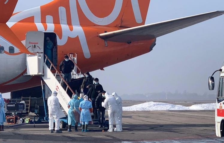 Coronavirus: los argentinos evacuados de China llegaron a Ucrania | Internacionales