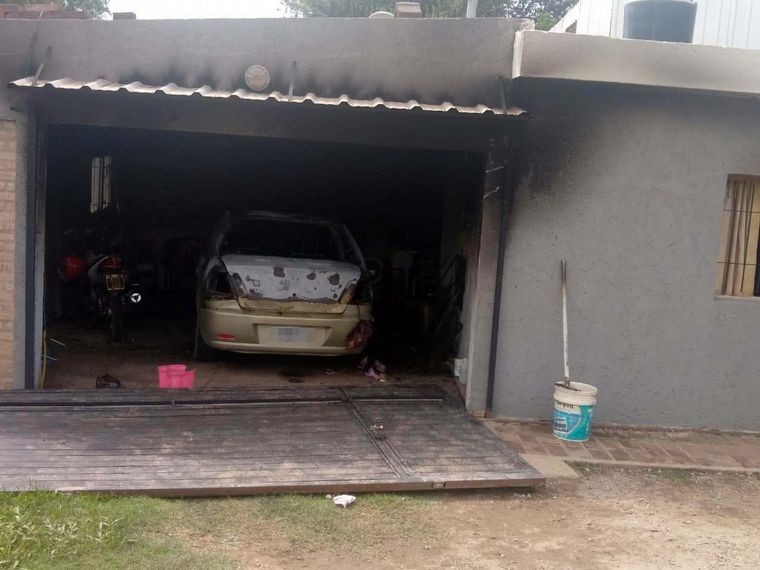 Córdoba: una mujer fue calcinada junto con su auto e investigan si fue un femicidio | Actualidad