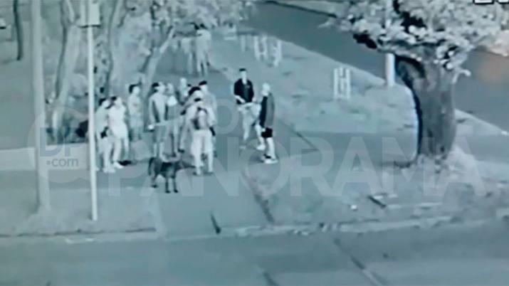 Video: brutal ataque de una patota a un joven a la salida de un boliche | Actualidad