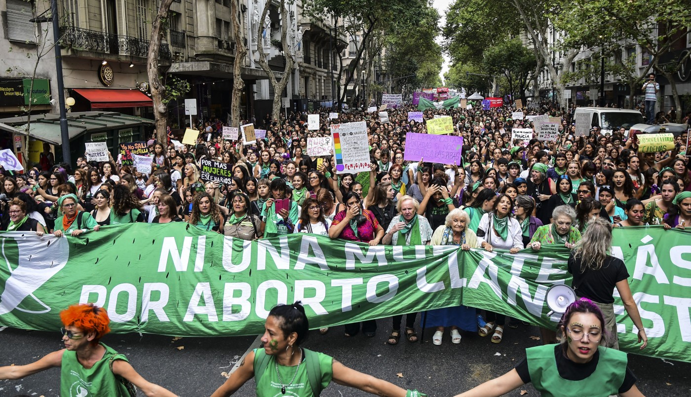 Envían al Congreso proyecto de legalización del aborto y Plan de los 1.000 días | Política