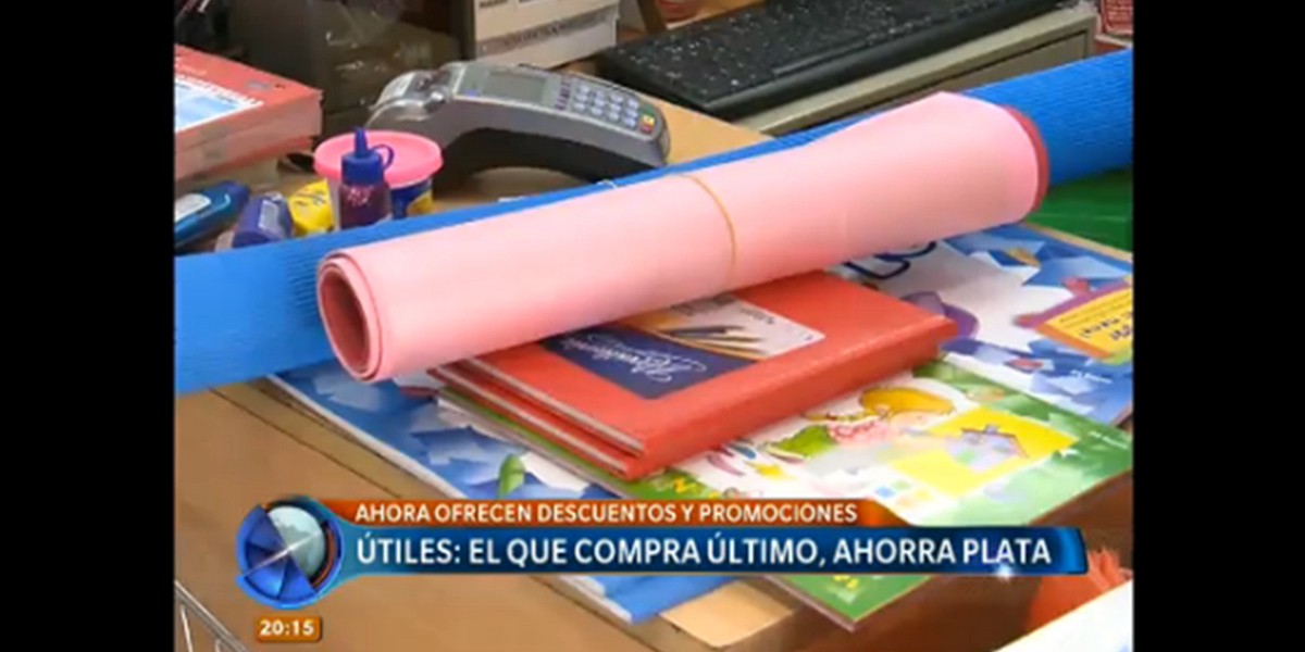Córdoba: volcó un camión con útiles escolares y los vecinos lo saquearon | Actualidad