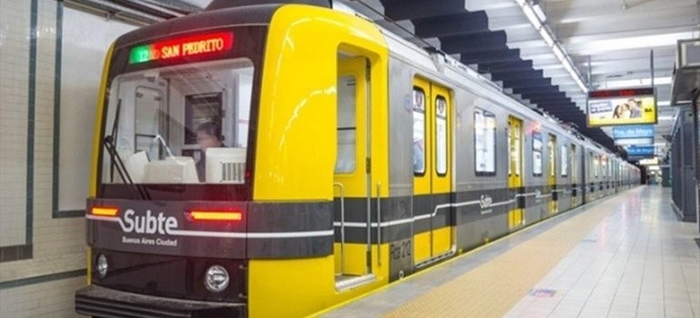 Línea D con servicio limitado, Línea E con demoras y Tren Urquiza interrumpido | Actualidad