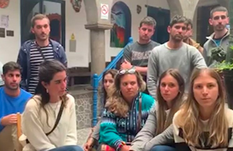 El viernes comienzan a repatriar a los argentinos varados en Perú | Política