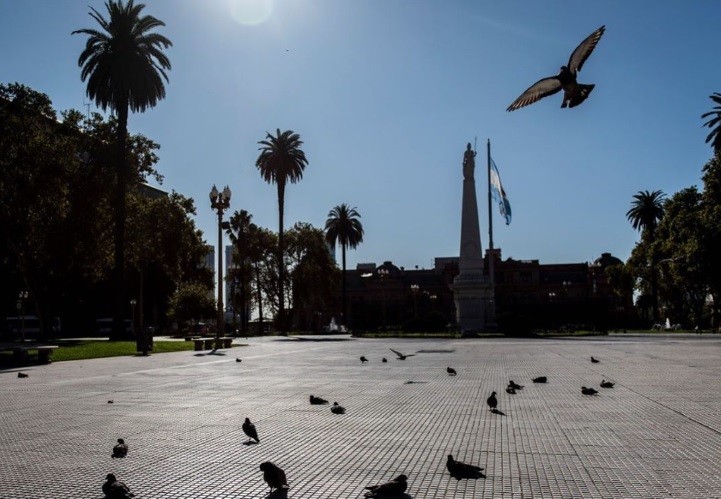 La foto del aislamiento que compartió el Presidente: "Si cumplimos las disposiciones, esto pasará pronto" | Política
