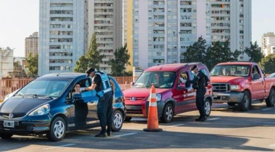 Más de 600 detenidos esta madrugada por violar la cuarentena obligatoria | Actualidad