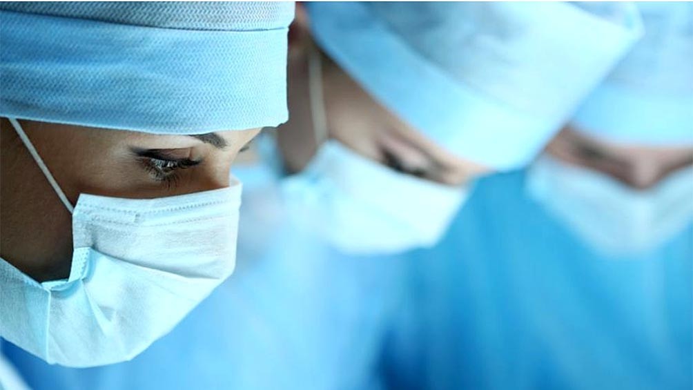 Personal de salud cobrará bono de $5000 durante cuatro meses | Actualidad