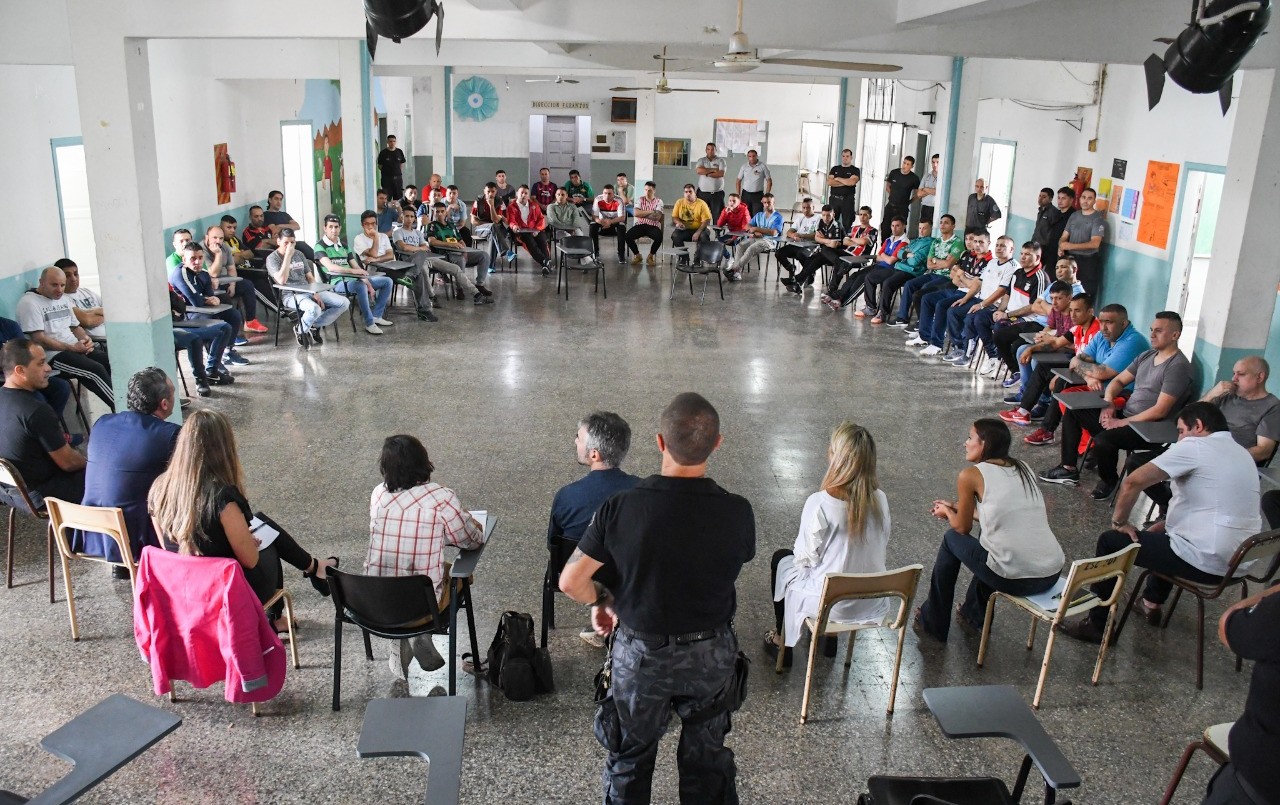 Organizan "mesas de mediación" para resolver conflictos entre presos en medio de la pandemia | Actualidad
