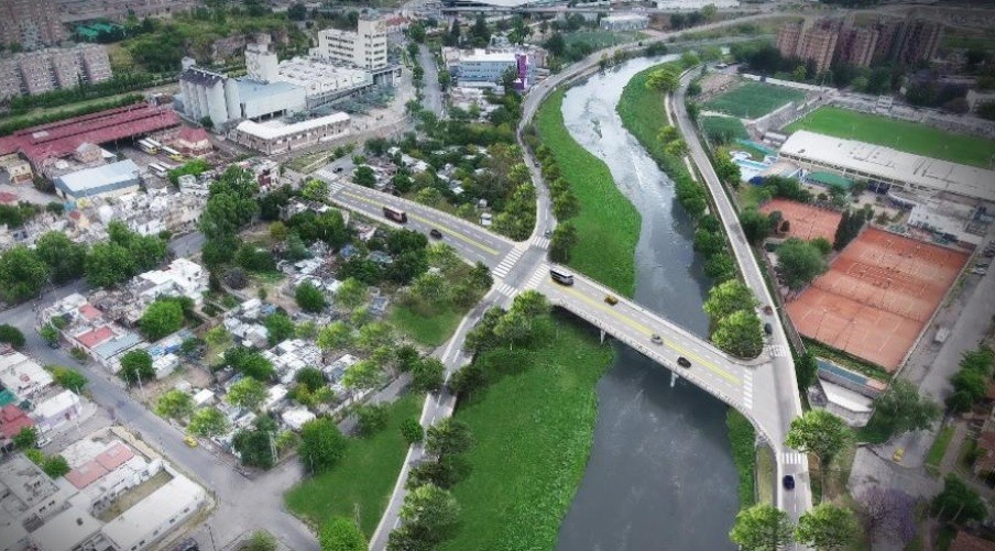 Rescataron a tres nenes que cayeron en un río al intentar evadir un control por la cuarentena | Actualidad