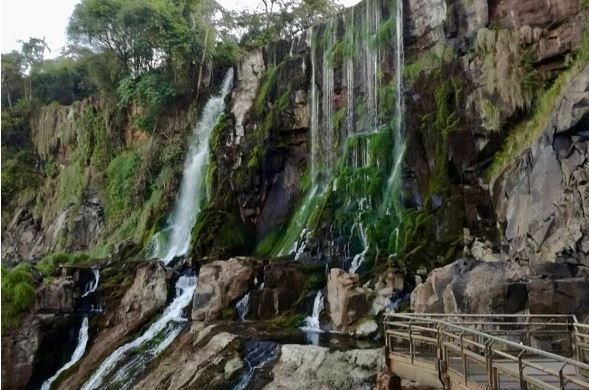 Las Cataratas del Iguazú atraviesan una de las peores sequías | Actualidad