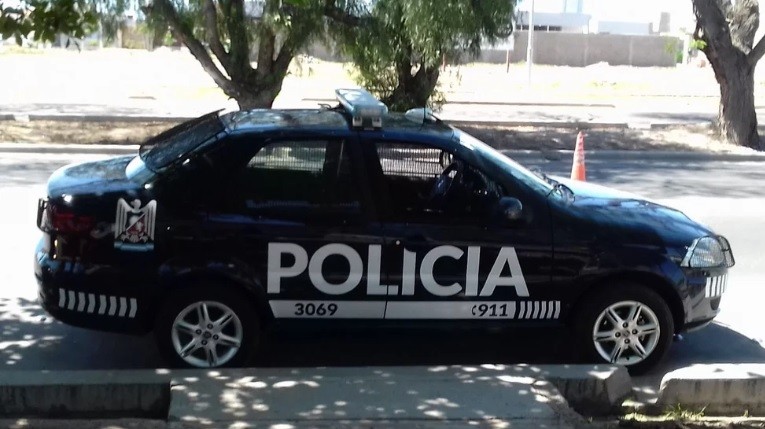 Un policía mendocino y su pareja rompieron la cuarentena para tener sexo en el auto | Curiosidades