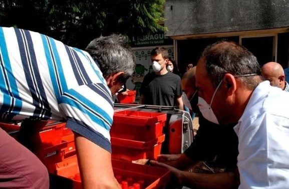 Una farmacia en La Plata tenía 2 mil frascos de alcohol en gel en un depósito | Actualidad