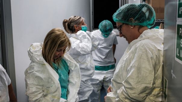 España registra 864 nuevas muertes por coronavirus y ya son 9.053 las víctimas fatales | Actualidad