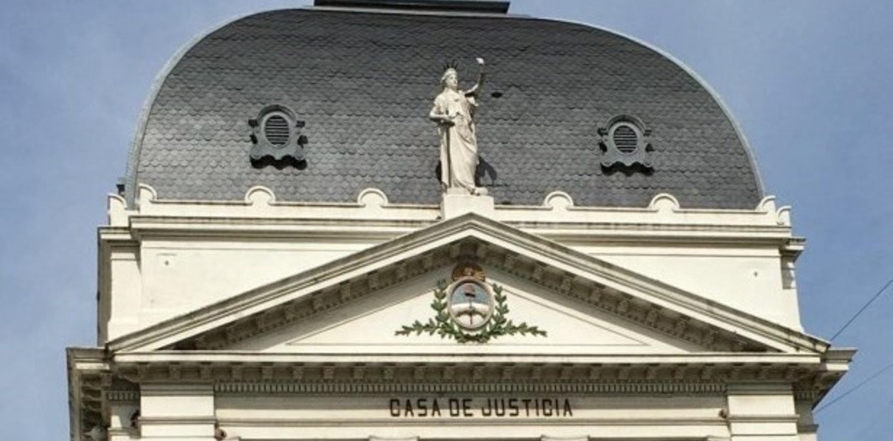 En medio de reclamos por recorte de sueldos estatales, Corte bonaerense propone aportes voluntarios de 15 o 20% del salario básico | Política