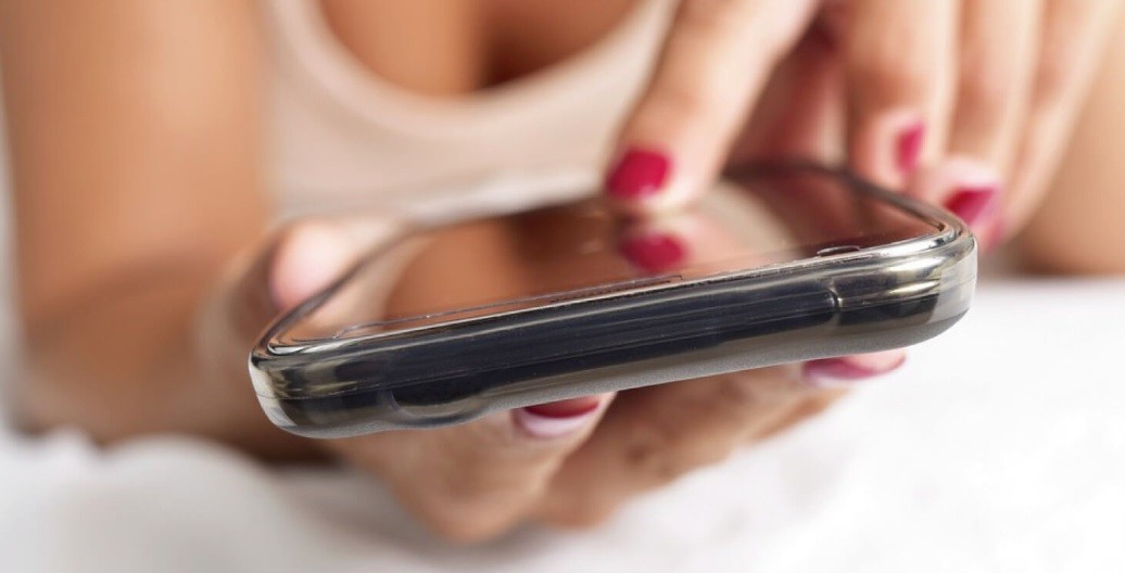 Coronavirus: autoridades recomiendan "sexting" y masturbación para evitar contagios en Irlanda | Internacionales