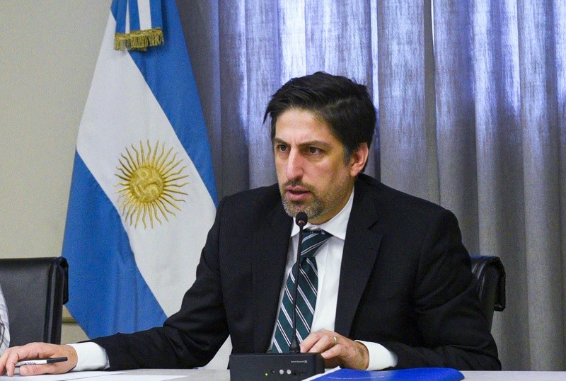 Trotta: "Es difícil imaginar" que regresen los alumnos a las aulas después del 12 de abril | Política