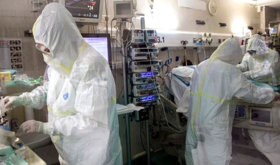 Determinan el momento en el que un infectado por coronavirus deja de contagiar | Internacionales