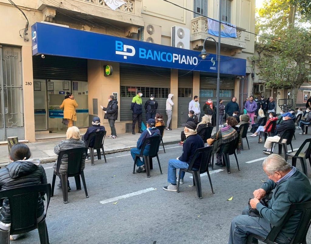 Los bancos de todo el país atienden hasta las 17 | Actualidad