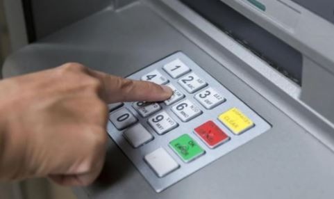 El Banco Central refuerza la recarga de cajeros por los feriados de Semana Santa | Economía