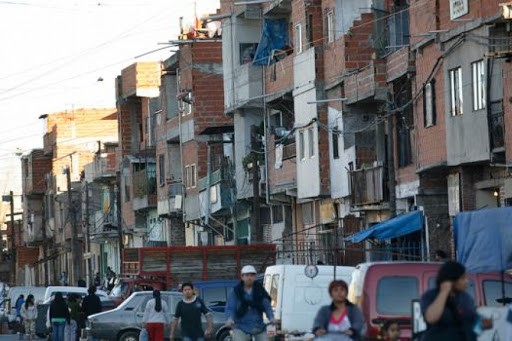 Video documento: denuncian que no se cumple la cuarentena en la villa 1-11-14 | Actualidad