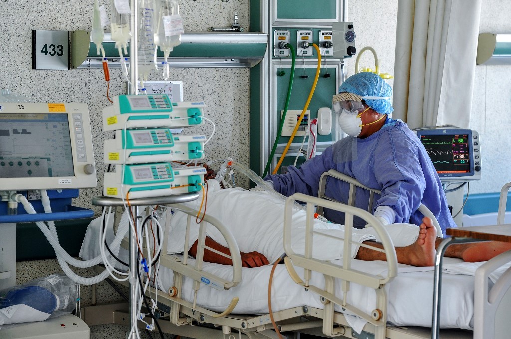 Debate médico por el uso de respiradores: ¿cuándo usarlo y a quiénes no ayuda? | Actualidad