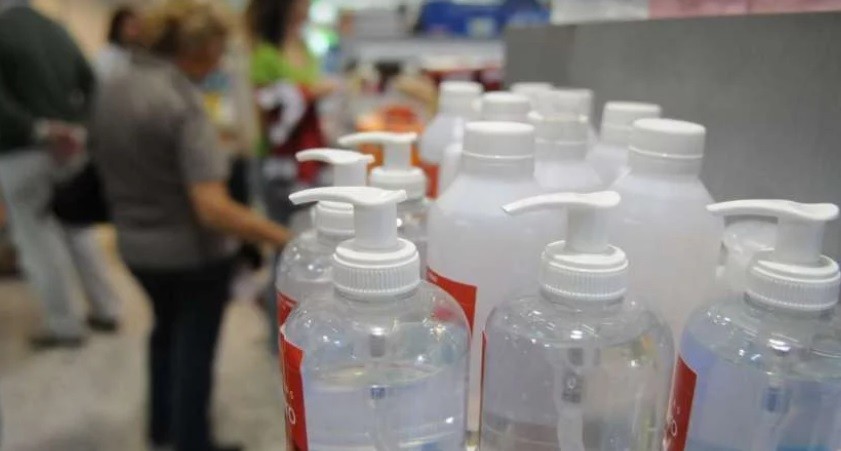 El Gobierno estableció el precio máximo del litro de alcohol en gel en $ 500 | Actualidad