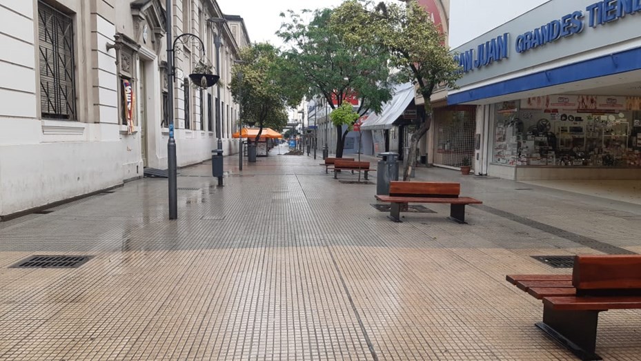 Tucumán: vestirán a los maniquíes de negro para mostrar el luto del comercio por la pandemia | Actualidad