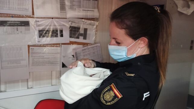 Hallaron un bebe recién nacido abandonado en un changuito de supermercado | Internacionales