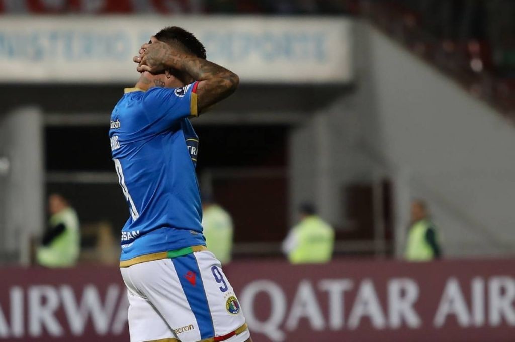 Un futbolista argentino atropelló  y mató a un motociclista en Chile | Actualidad