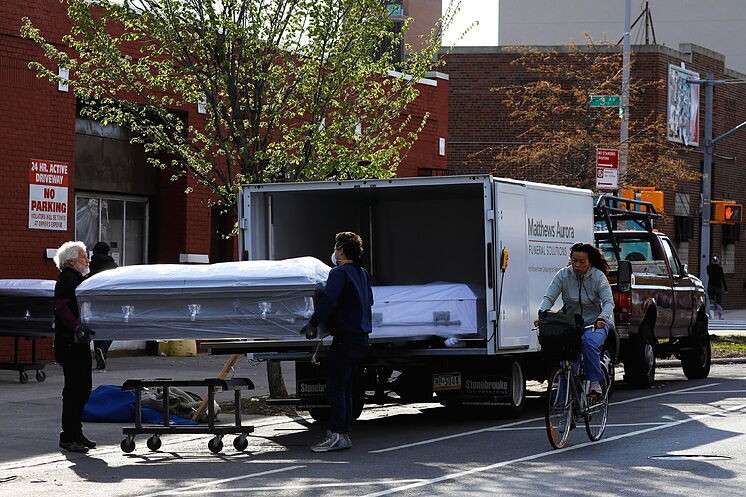 Escándalo por el hallazgo de un centenar de cadáveres descompuestos en Nueva York | Internacionales