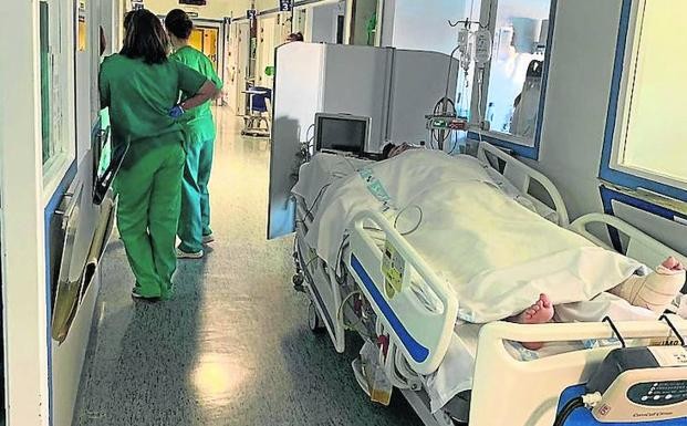 Murió una paciente con coronavirus porque no supieron ponerle el respirador en el hospital | Internacionales