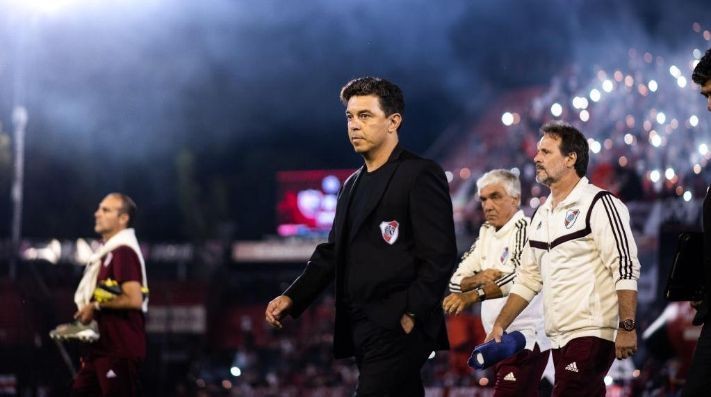 Marcelo Gallardo dona su saco para ayudar a comedores parroquiales | Deportes