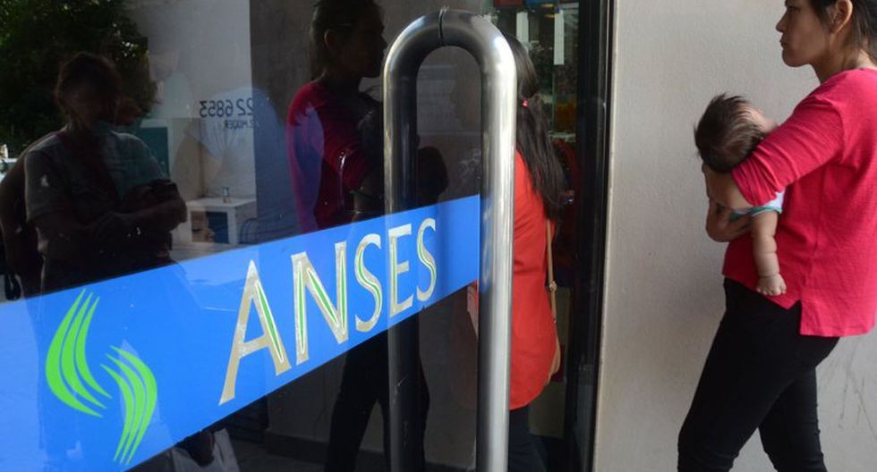 Algunos beneficiarios del IFE cobrarán los $ 10 mil de abril en junio | Actualidad